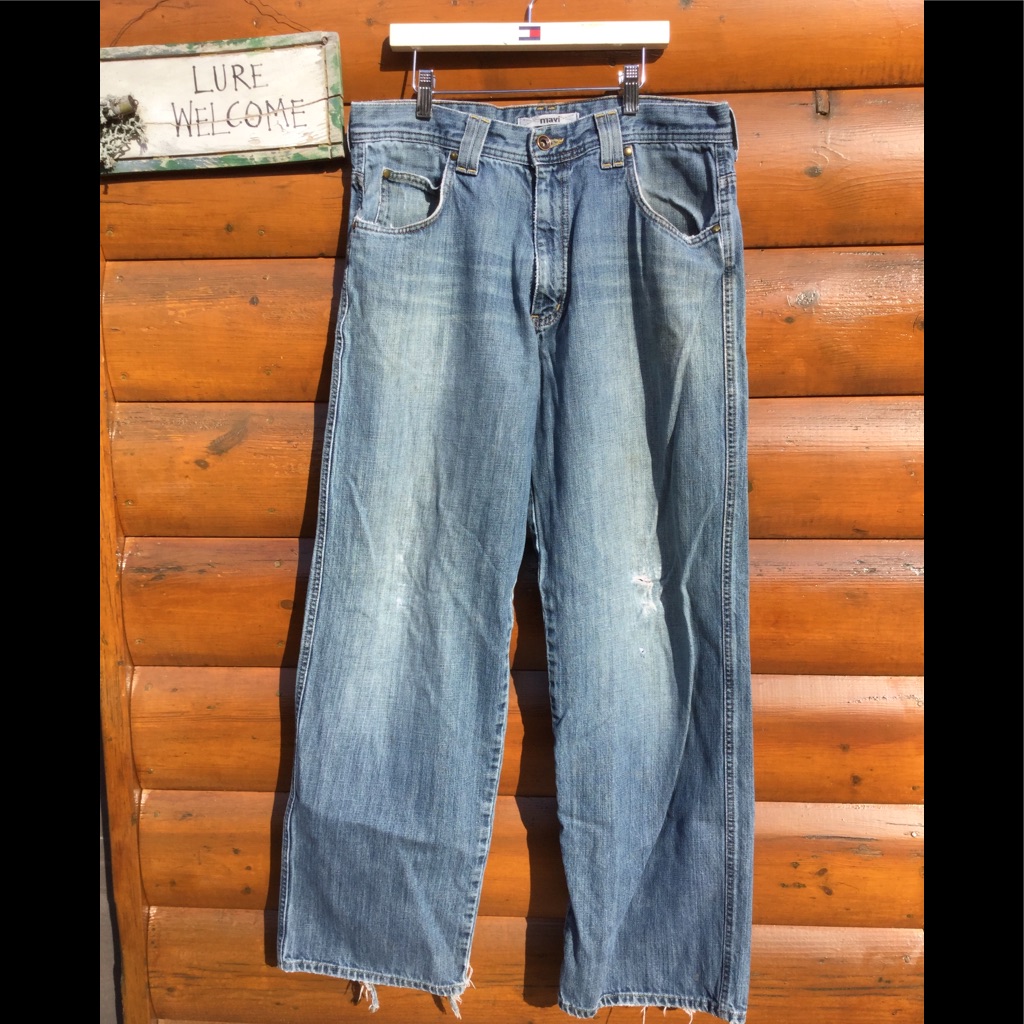 Mavi Well-Loved Distressed Mens Jeans